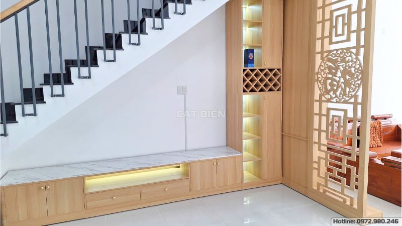 xưởng sản xuất thiết kế thi công lắp đặt tủ cầu thang, tủ vách trang trí CNC MDF, kệ tivi khu tây bắc rạch giá kiên giang